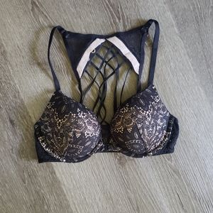Victoria's Secret very sexy push-up 32C